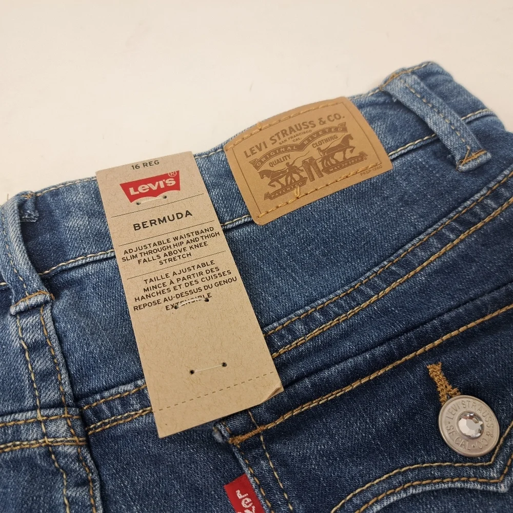 NWT Levi's Girls Bermuda Denim Shorts Diamond Buttons  Distress Stretch Cuff 16R - Picture 8 of 8